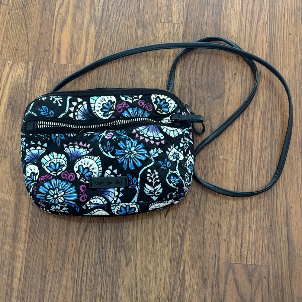 Vera Bradley Black Floral Quilted Crossbody RFID Bramble pattern